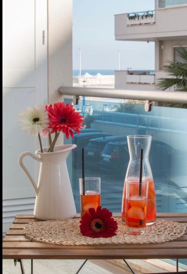 Nilu In Citta - Nuovo Appartamento Con Vista Mare Monopoli Εξωτερικό φωτογραφία