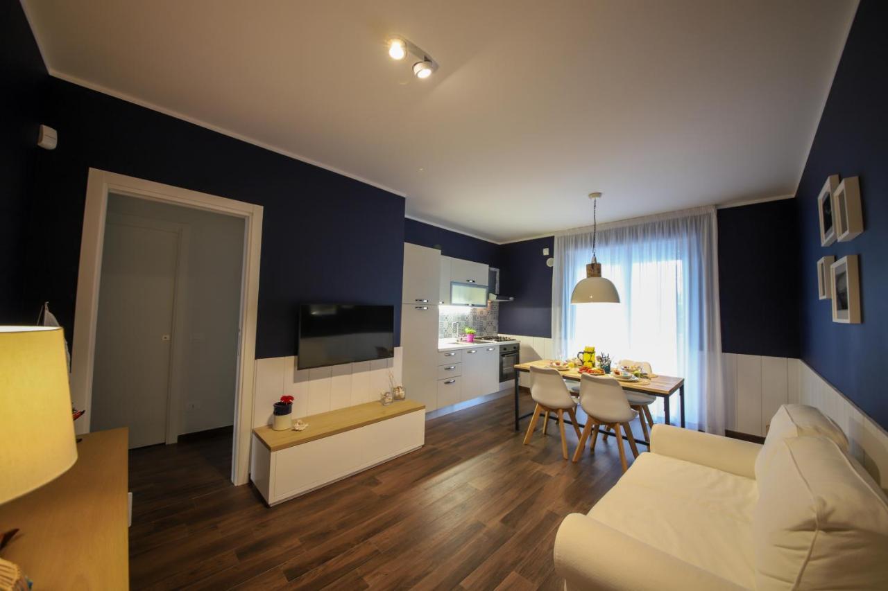 Nilu In Citta - Nuovo Appartamento Con Vista Mare Monopoli Εξωτερικό φωτογραφία
