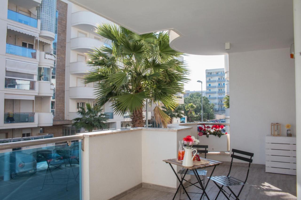Nilu In Citta - Nuovo Appartamento Con Vista Mare Monopoli Εξωτερικό φωτογραφία